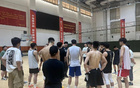 六青年隊(duì)員上調(diào)山東男籃一隊(duì)合練，邱彪嚴(yán)訓(xùn)