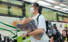 中國女籃亮相，張子宇花捧高挑，楊力維酷，楊舒予帥氣。