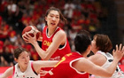 中國(guó)女籃三連勝，張子宇、韓旭共得36分。